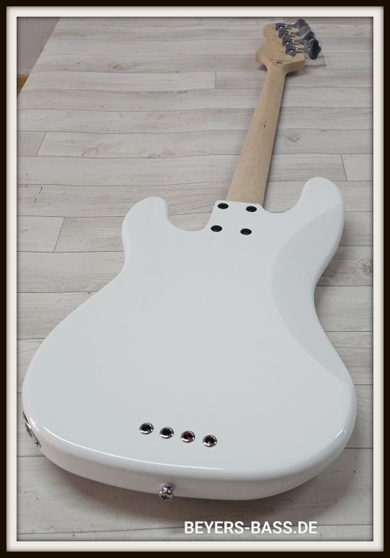 Lakland Skyline 44-64C Custom, White Gloss